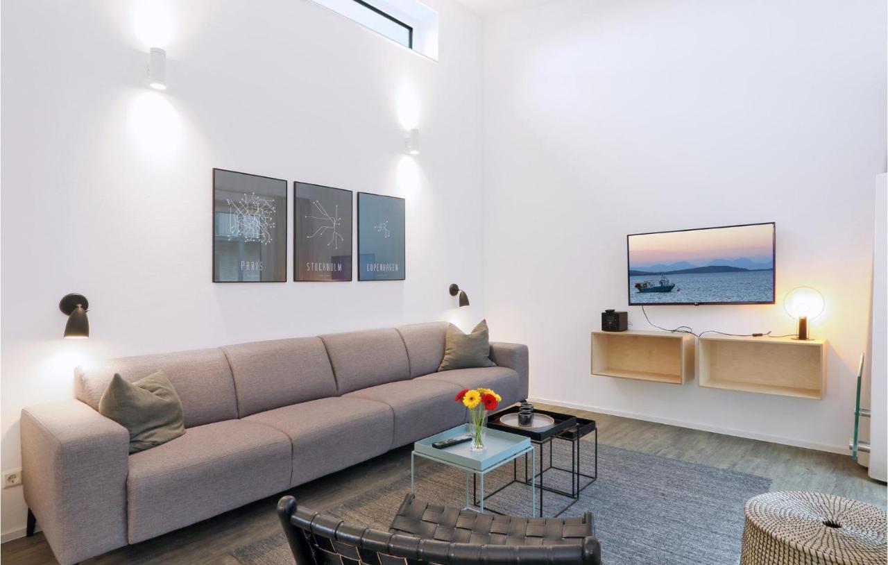 2 Bedroom Gorgeous Home In Lembruch-Duemmer See Buitenkant foto