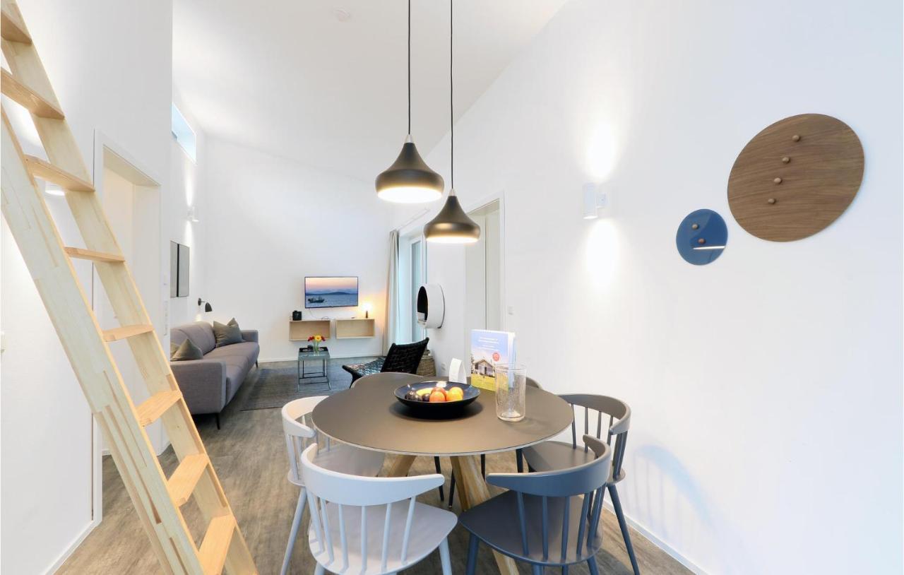 2 Bedroom Gorgeous Home In Lembruch-Duemmer See Buitenkant foto