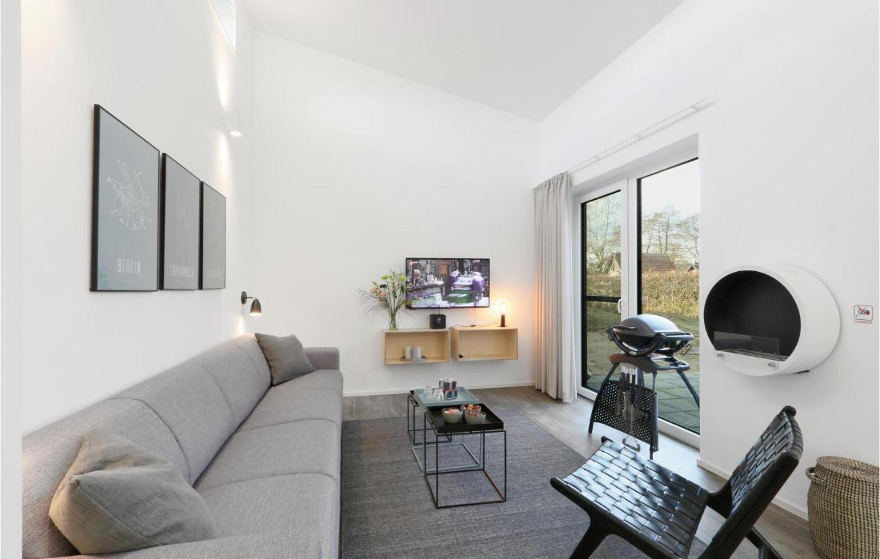 2 Bedroom Gorgeous Home In Lembruch-Duemmer See Buitenkant foto