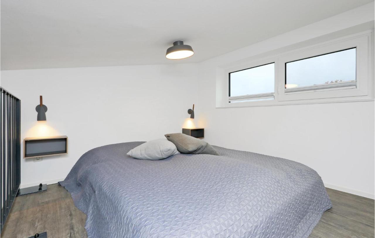 2 Bedroom Gorgeous Home In Lembruch-Duemmer See Buitenkant foto