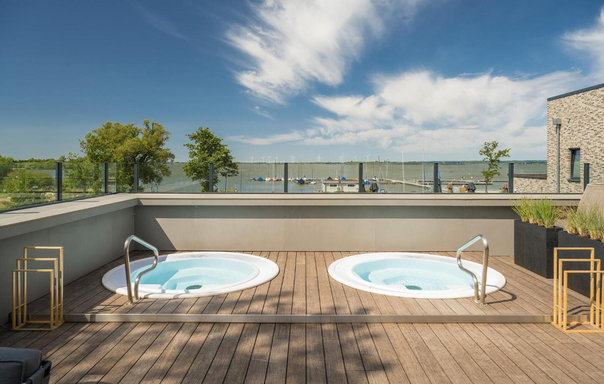 2 Bedroom Gorgeous Home In Lembruch-Duemmer See Buitenkant foto